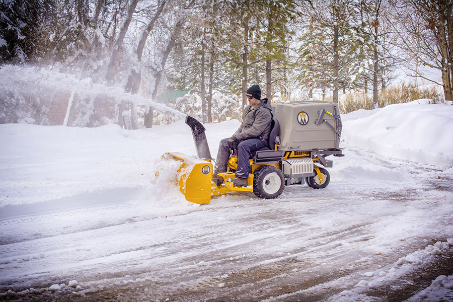 Rider Walker z odśnieżarką wirnikową i lemieszem do odśnieżania